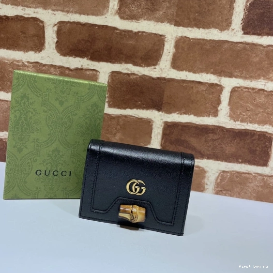 First bag ru card wallet Gucci case Diana 0716
